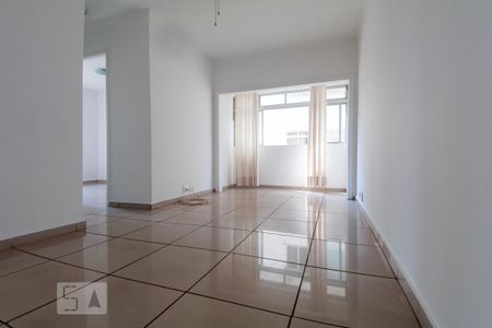 Apartamento à venda com 42m², 1 quarto e 1 vagaSala