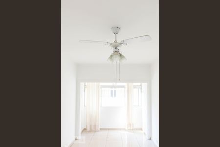 Apartamento à venda com 42m², 1 quarto e 1 vagaSala