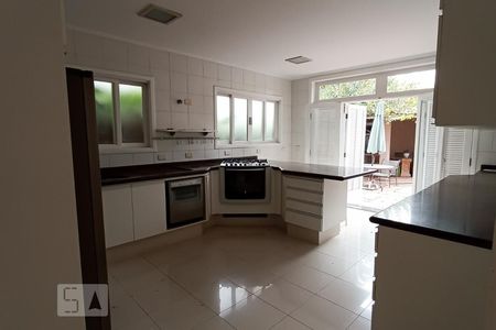 Casa de condomínio à venda com 375m², 3 quartos e 4 vagas Casa de condomínio à venda com 375m², 3 quartos e 4 vagasCozinha