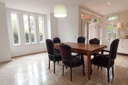 Sala de estar e jantar de casa de condomínio à venda com 3 quartos, 375m² em Alphaville, Santana de Parnaíba