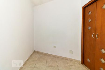 Quarto 2 de casa para alugar com 2 quartos, 90m² em Vila Constança, São Paulo