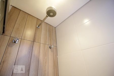 Apartamento à venda com 75m², 2 quartos e 2 vagasChuveiro