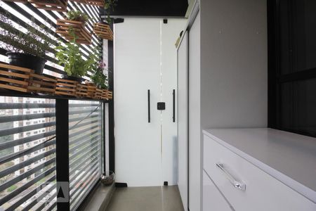 Apartamento à venda com 75m², 2 quartos e 2 vagasÁrea de Serviço
