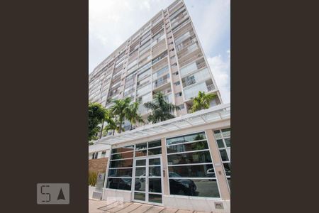 Apartamento à venda com 43m², 1 quarto e 1 vaga Apartamento à venda com 43m², 1 quarto e 1 vagaFachada