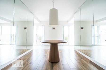 Apartamento à venda com 43m², 1 quarto e 1 vaga Apartamento à venda com 43m², 1 quarto e 1 vagaHall