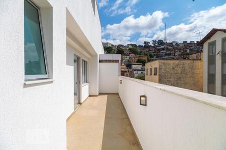 Apartamento à venda com 180m², 3 quartos e 3 vagasCobertura