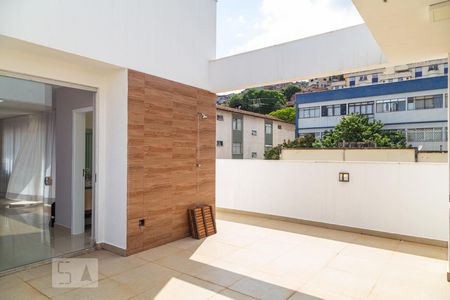 Apartamento à venda com 180m², 3 quartos e 3 vagasCobertura