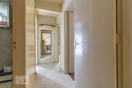 Corredor de apartamento para alugar com 3 quartos, 78m² em Água Verde, Curitiba