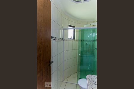 Apartamento à venda com 126m², 3 quartos e 3 vagasBanheiro da Suíte 2