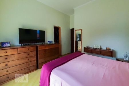 Casa à venda com 350m², 4 quartos e 3 vagas Casa à venda com 350m², 4 quartos e 3 vagasSuíte 1