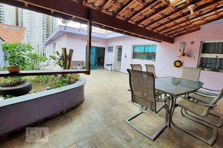 Casa à venda com 350m², 4 quartos e 3 vagas Casa à venda com 350m², 4 quartos e 3 vagasVaranda Gourmet