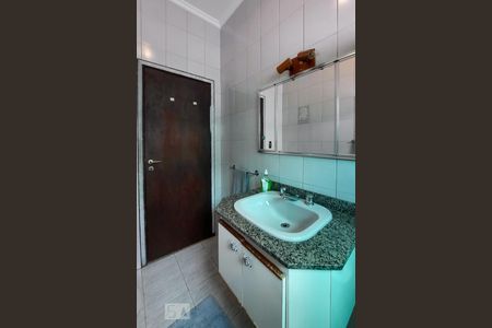 Casa à venda com 350m², 4 quartos e 3 vagas Casa à venda com 350m², 4 quartos e 3 vagasBanheiro Social