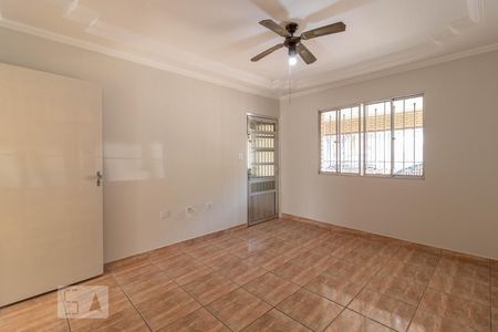 Sala de casa à venda com 3 quartos, 211m² em Vila Prado, São Paulo