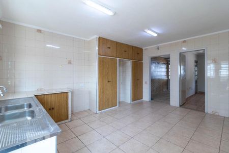 Casa à venda com 373m², 6 quartos e 1 vagaCozinha