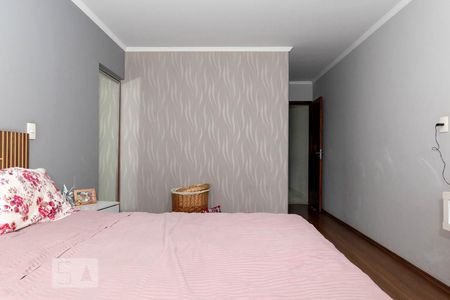 Casa à venda com 230m², 3 quartos e 3 vagasQuarto 1 - Suíte 