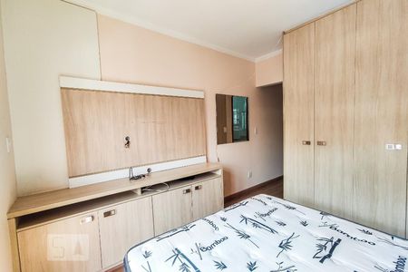 Casa à venda com 400m², 3 quartos e 5 vagas Casa à venda com 400m², 3 quartos e 5 vagasSuíte