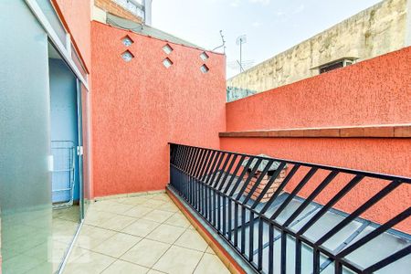 Casa à venda com 400m², 3 quartos e 5 vagas Casa à venda com 400m², 3 quartos e 5 vagasTerraço