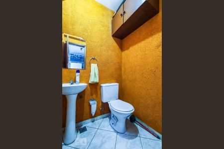 Casa à venda com 400m², 3 quartos e 5 vagas Casa à venda com 400m², 3 quartos e 5 vagasSalão de Festas - lavabo