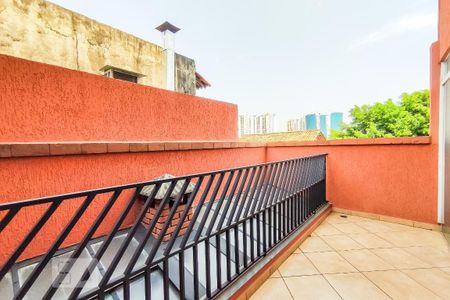 Casa à venda com 400m², 3 quartos e 5 vagas Casa à venda com 400m², 3 quartos e 5 vagasTerraço