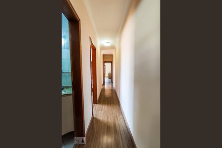 Casa à venda com 400m², 3 quartos e 5 vagas Casa à venda com 400m², 3 quartos e 5 vagasCorredor