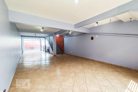 Casa à venda com 400m², 3 quartos e 5 vagas Casa à venda com 400m², 3 quartos e 5 vagasGaragem