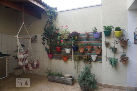 Casa à venda com 200m², 3 quartos e 3 vagas Casa à venda com 200m², 3 quartos e 3 vagasÁrea Gourmet com churrasqueira