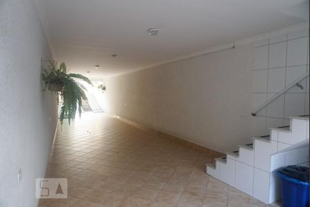 Casa à venda com 200m², 3 quartos e 3 vagas Casa à venda com 200m², 3 quartos e 3 vagasGaragem