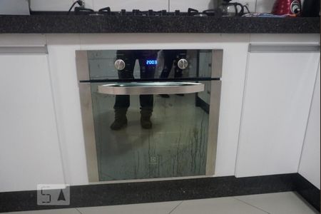 Casa à venda com 200m², 3 quartos e 3 vagas Casa à venda com 200m², 3 quartos e 3 vagasCozinha