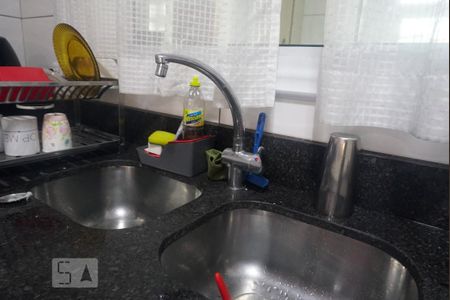 Casa à venda com 200m², 3 quartos e 3 vagas Casa à venda com 200m², 3 quartos e 3 vagasCozinha