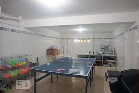 Casa à venda com 200m², 3 quartos e 3 vagas Casa à venda com 200m², 3 quartos e 3 vagasSalão subsolo