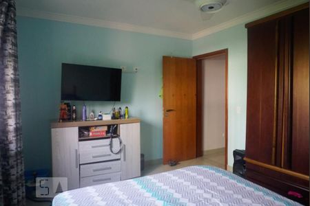 Casa à venda com 200m², 3 quartos e 3 vagas Casa à venda com 200m², 3 quartos e 3 vagasQuarto 1