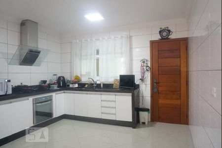 Casa à venda com 200m², 3 quartos e 3 vagas Casa à venda com 200m², 3 quartos e 3 vagasCozinha