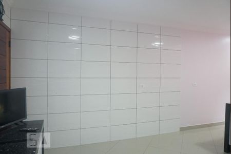 Casa à venda com 200m², 3 quartos e 3 vagas Casa à venda com 200m², 3 quartos e 3 vagasCozinha