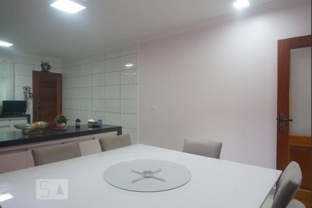 Casa à venda com 200m², 3 quartos e 3 vagas Casa à venda com 200m², 3 quartos e 3 vagasSala de Jantar