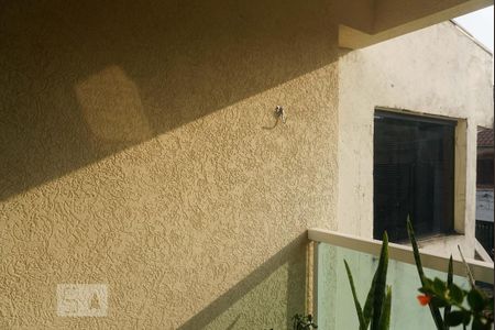 Casa à venda com 200m², 3 quartos e 3 vagas Casa à venda com 200m², 3 quartos e 3 vagasVaranda da Suíte