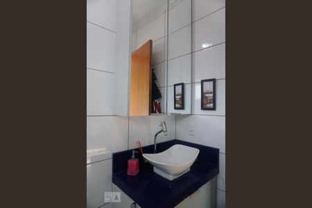 Casa à venda com 200m², 3 quartos e 3 vagas Casa à venda com 200m², 3 quartos e 3 vagasBanheiro da Suíte