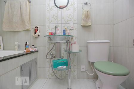 Casa à venda com 188m², 3 quartos e 1 vagaBanheiro Social 2