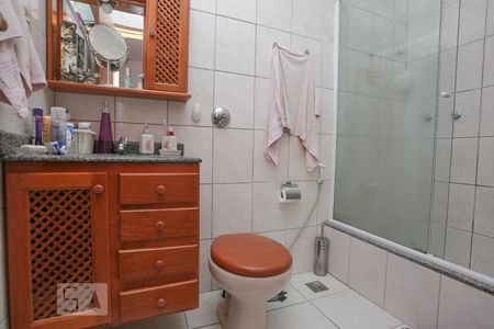 Casa à venda com 188m², 3 quartos e 1 vagaBanheiro da Suíte