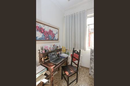 Casa à venda com 188m², 3 quartos e 1 vagaEscritório