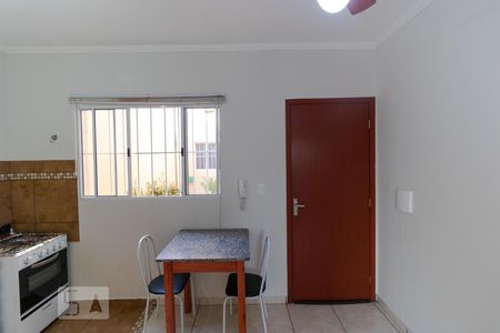 Sala e Cozinha de apartamento para alugar com 1 quarto, 34m² em Cidade Universitária, Campinas