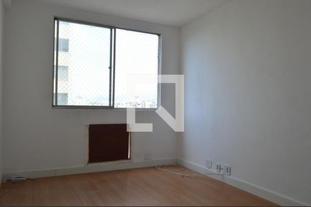 Sala de apartamento para alugar com 2 quartos, 65m² em Taquara, Rio de Janeiro