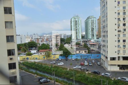 Vista do Quarto 1 de apartamento para alugar com 2 quartos, 65m² em Taquara, Rio de Janeiro