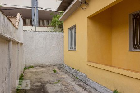 Casa para alugar com 85m², 2 quartos e sem vaga Casa para alugar com 85m², 2 quartos e sem vagaQuintal