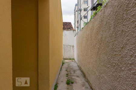 Casa para alugar com 85m², 2 quartos e sem vaga Casa para alugar com 85m², 2 quartos e sem vagaCorredor externo