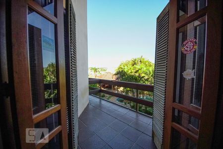 Casa para alugar com 500m², 5 quartos e 3 vagasSacada do Quarto 2