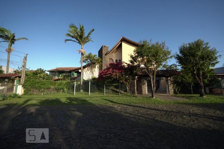 Casa para alugar com 500m², 5 quartos e 3 vagasFachada