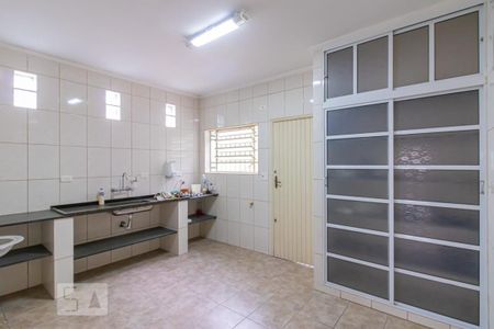 Apartamento à venda com 150m², 2 quartos e 2 vagasCozinha