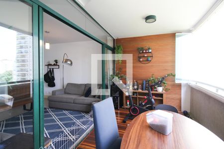 Varanda de apartamento para alugar com 4 quartos, 121m² em Moema, São Paulo