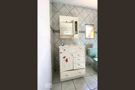 Casa à venda com 230m², 3 quartos e 5 vagasBanheiro da Suíte 2