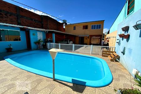 Casa à venda com 230m², 3 quartos e 5 vagasPiscina